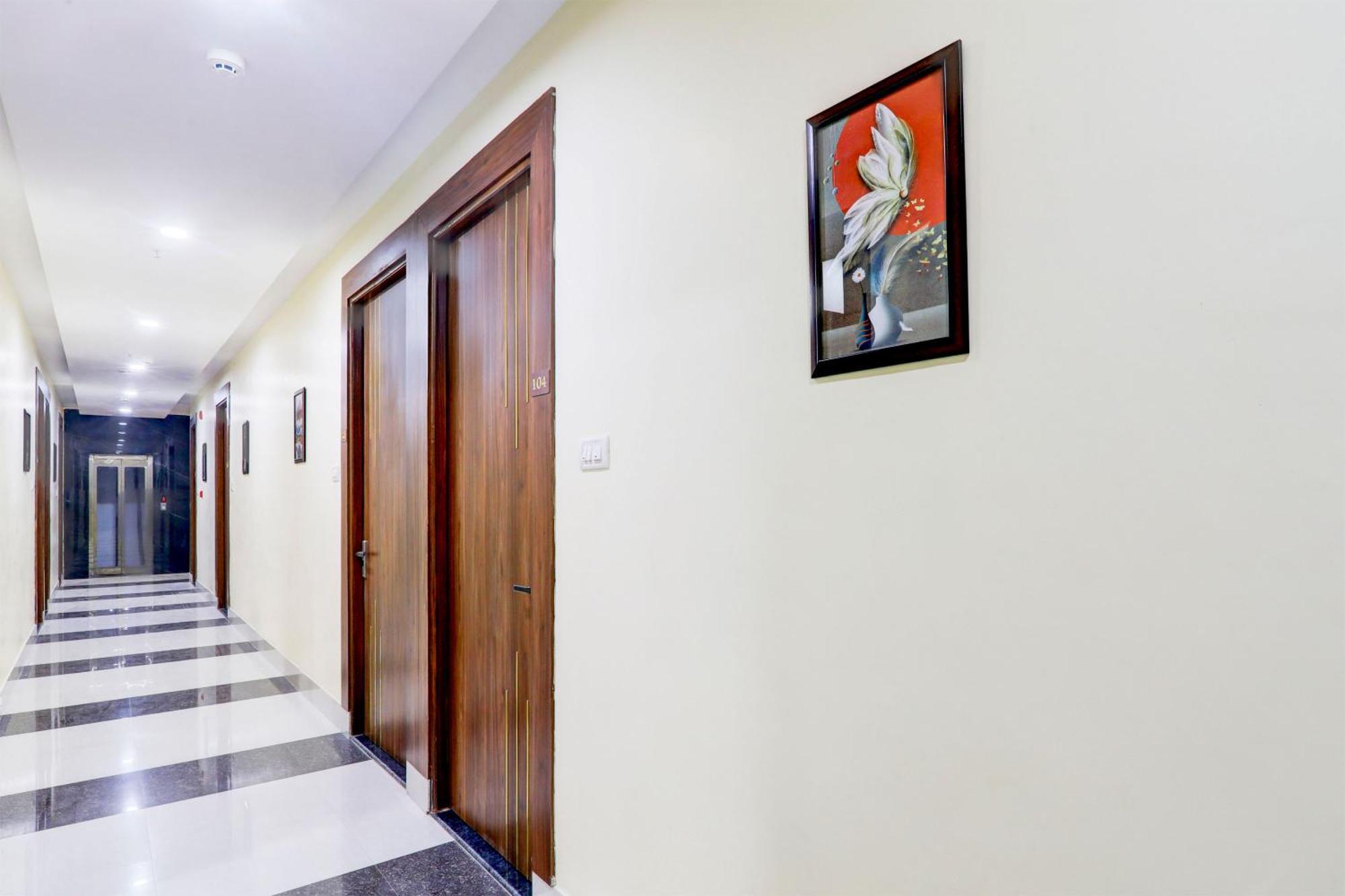 Super Townhouse Gls International Hotel Lucknow Eksteriør billede